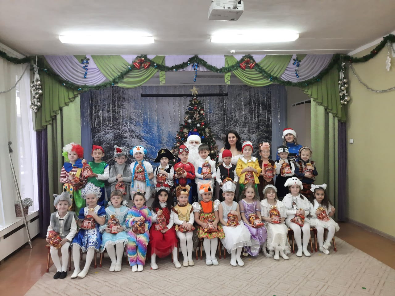 Праздник  "Новый Год"